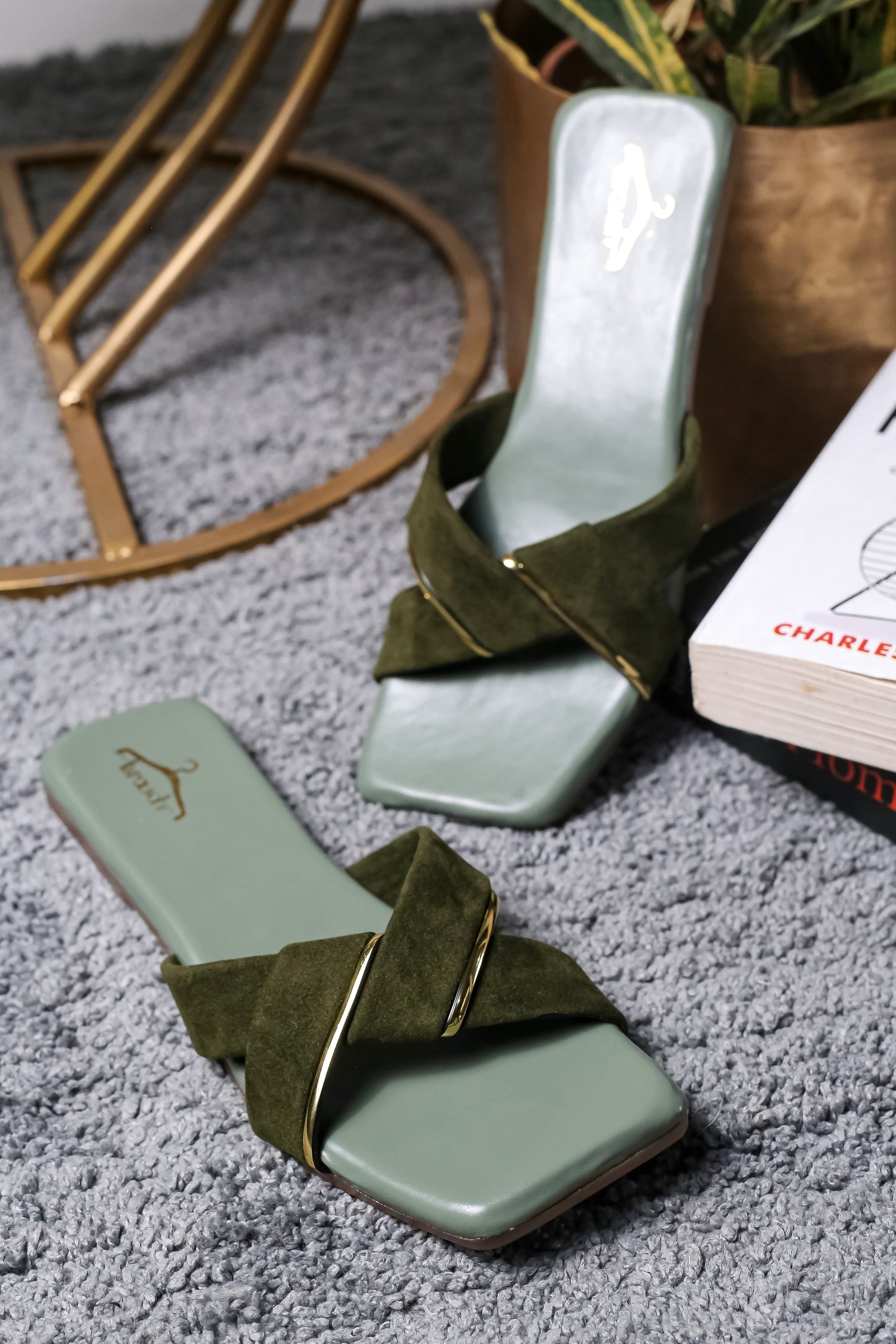 Brauch Women Olive Suede Cross Flats