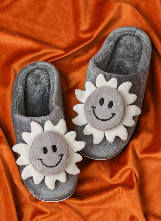 Brauch Women's Grey Smiley Fur Winter Slippers