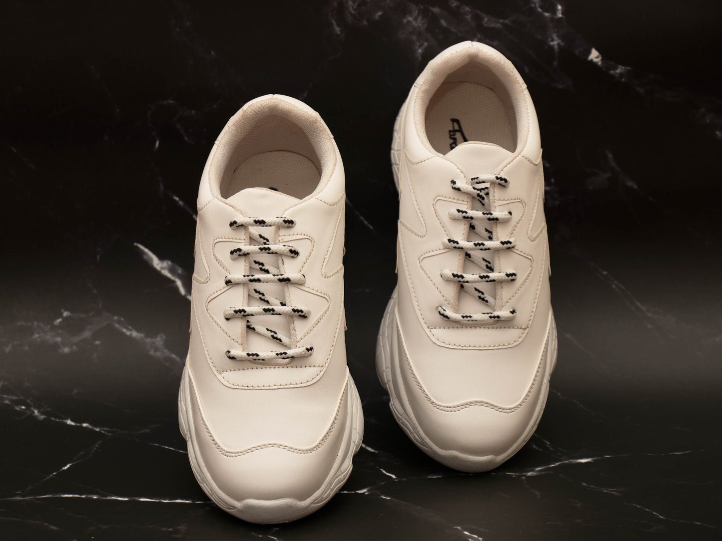 White Casual Sneaker