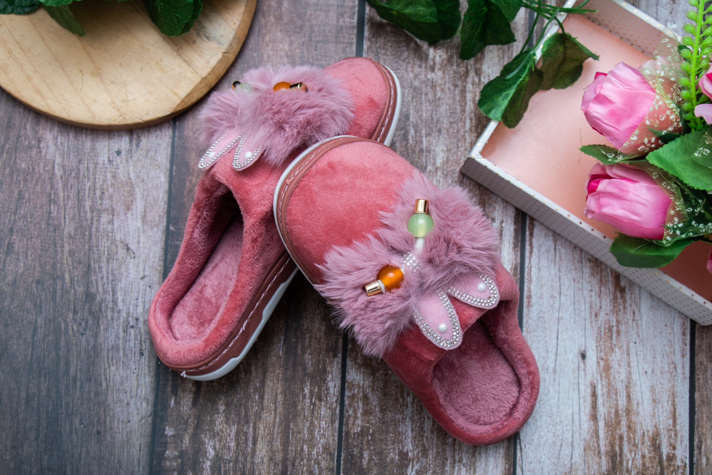 Brauch Women's Pink Kitty Stud Winter Slippers