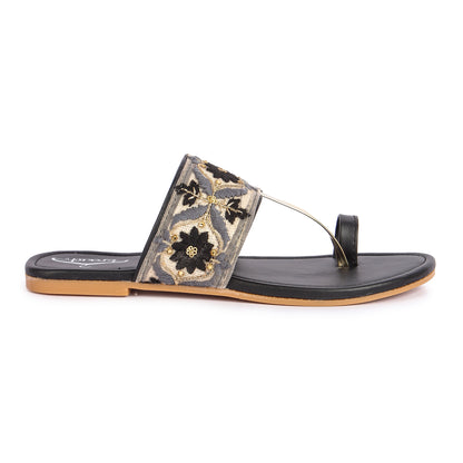 Brauch Women's Black Embroidered Floral Flats