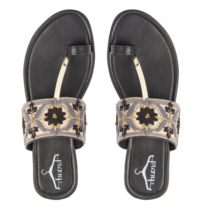 Brauch Women's Black Embroidered Floral Flats